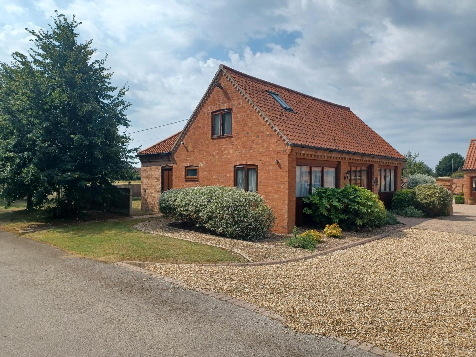 Woodlands Holiday Homes South Clifton Exterior photo